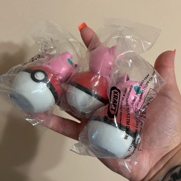 Vintage Nintendo Pokémon Figurine + Stamp • Jigglypuff - Picture 3 of 3